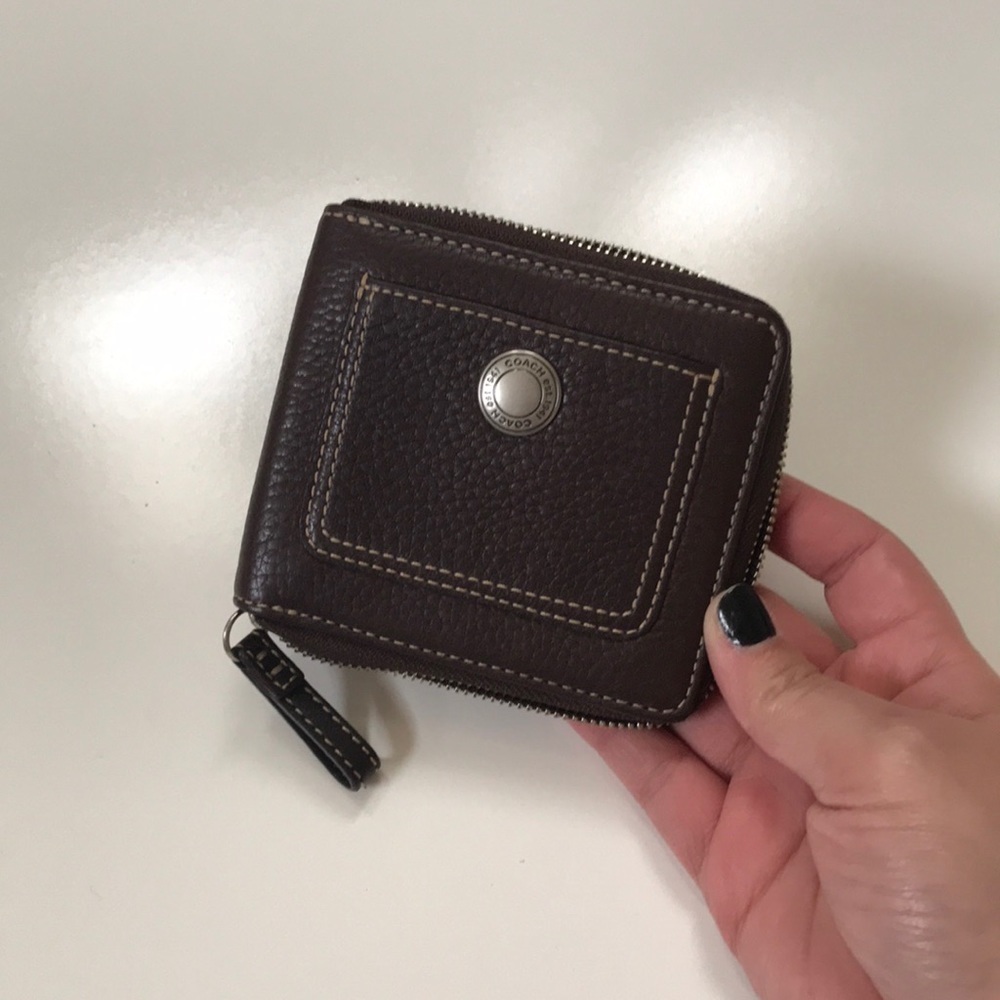 Small Coach zipper wallet